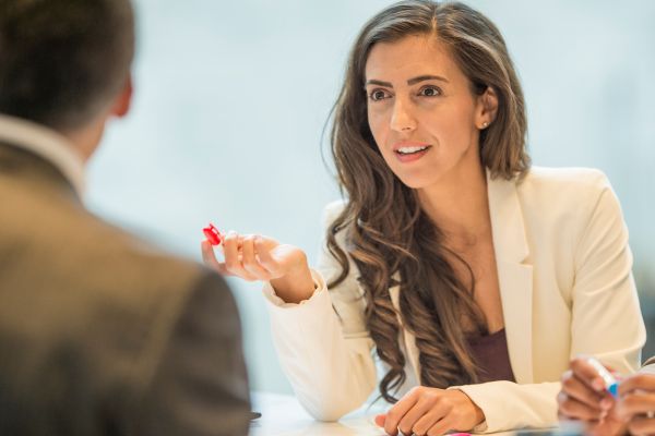 Come negoziare un aumento di stipendio: strategie efficaci
